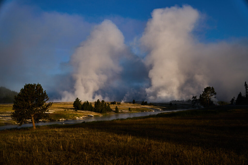 website pics labor day f3, (crop) yell jpeg 82721100 adobe srgb ma dsc2037