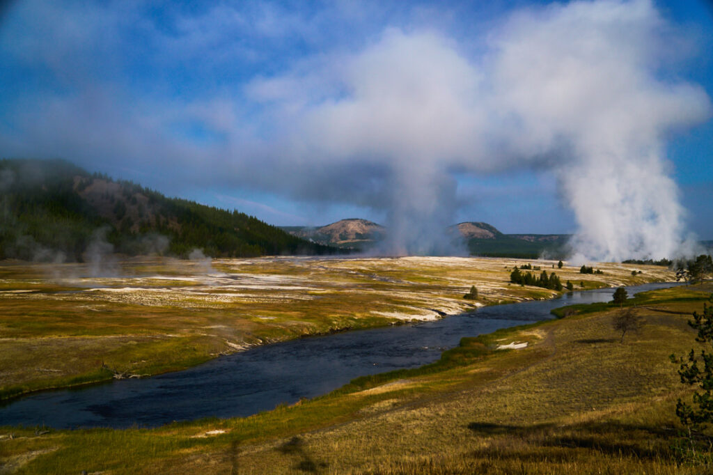 website pics labor day f3, (crop) yell jpeg 82721100 adobe srgb ma dsc2233